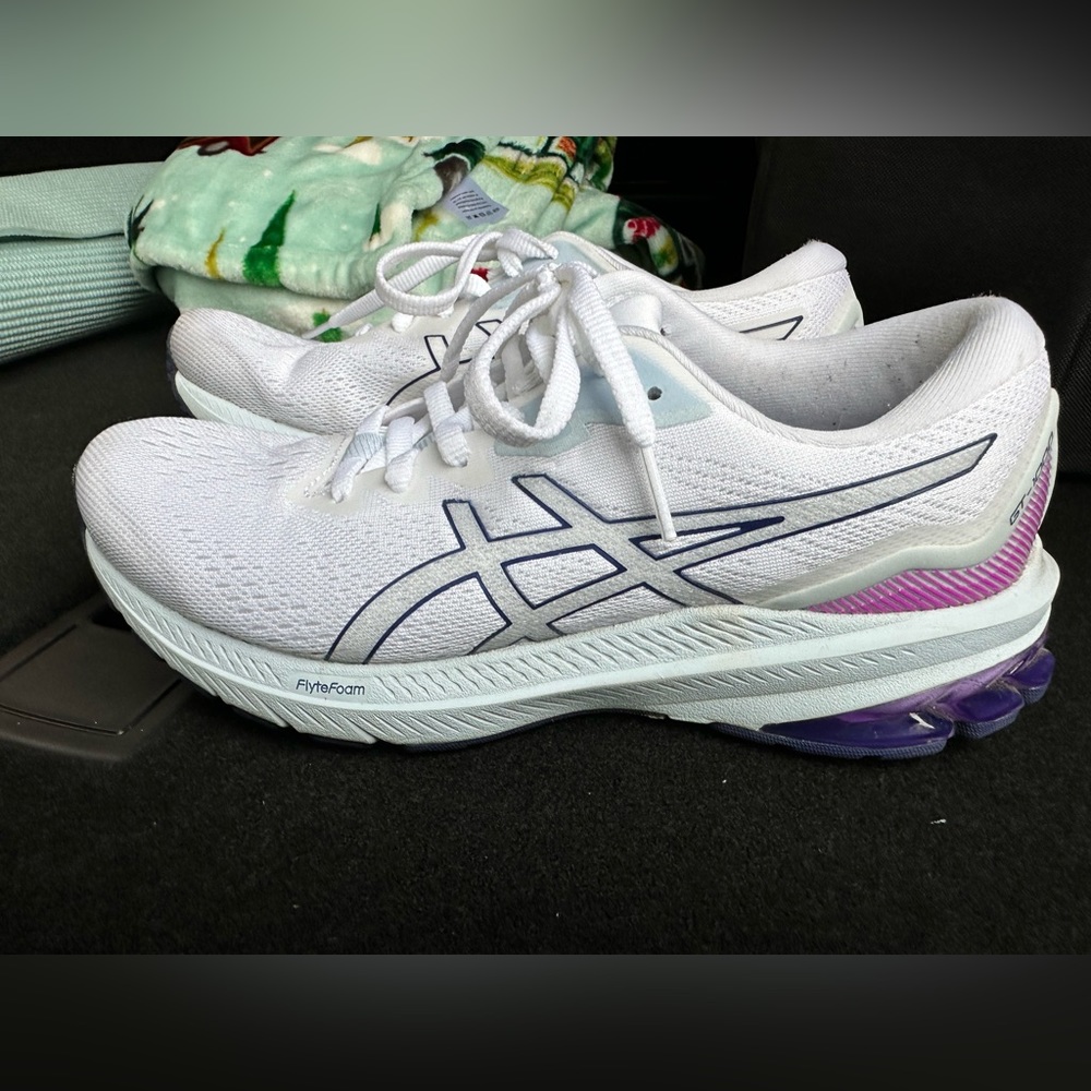 Asics Flytefoam